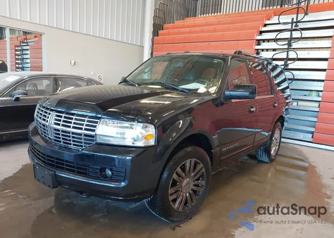 2013 Lincoln Navigator z USA, uszkodzony, nr VIN 5LMJJ2H55DEL05024